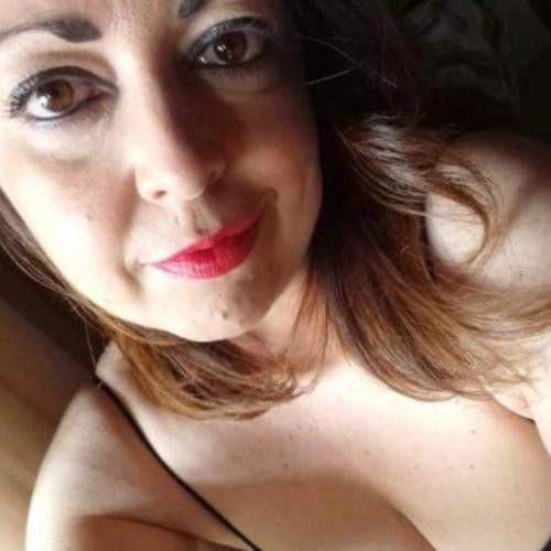 Kirjoita mulle, jos oot valmis kuumaan chattiin