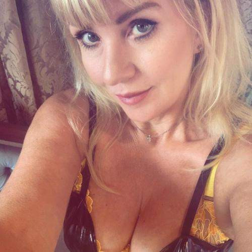 Hei, olen Katariina ja liityin tähän sivustoon muutama viikko sitten