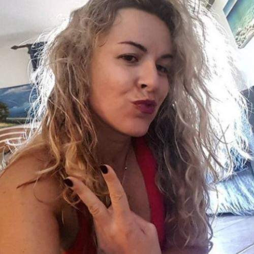 Oon kyllästyny siihen, että makuuhuoneessa ei tapahdu mitään